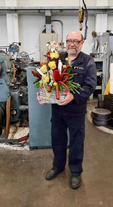 <p>Желаем всего наилучшего и особенно крепкого здоровья нашему другу другу и сотруднику Карлу к дню рождения! <br />
 </p>